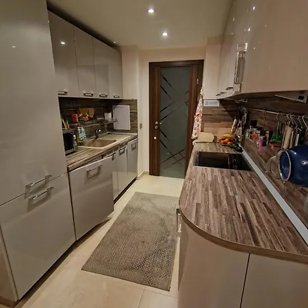 Tina's Shared Δωμάτια σε οικογενειακή κατοικία Σόφια